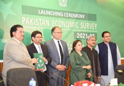 lurking trade deficit eclipses 6 growth