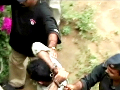 suspect severely injured by criminal accomplices during police raid suspect severely injured by criminal accomplices during police raid