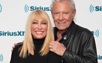suzanne somers husband alan hamel unveils a i clone two years after her death suzanne somers husband alan hamel unveils a i clone two years after her death