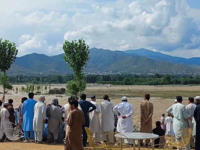 residents gather after tourists who were on a picnic were swept away by overflowing floodwaters in the swat river in swat valley in pakistan june 27 2025 photo reuters file residents gather after tourists who were on a picnic were swept away by overflowing floodwaters in the swat river in swat valley in pakistan june 27 2025 photo reuters file
