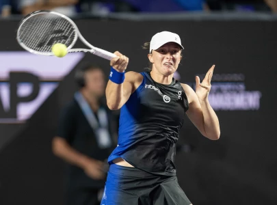 swiatek downs gauff to stay unbeaten at wta finals swiatek downs gauff to stay unbeaten at wta finals