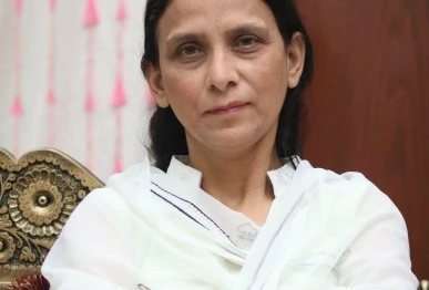 mna shahida rehmani photo facebook