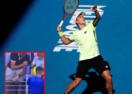 kamil majchrzak gifts cap to young fan after ceo snatching incident goes viral kamil majchrzak gifts cap to young fan after ceo snatching incident goes viral