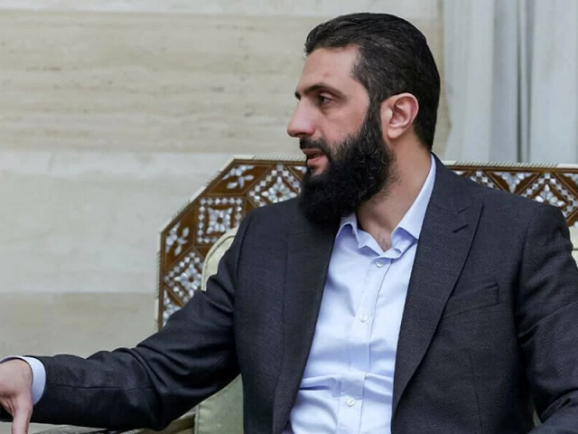 syria s de facto leader meets minority christians
