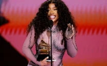 sza responds to nicki minaj s shade by sharing receipts and referencing ignored feature requests sza responds to nicki minaj s shade by sharing receipts and referencing ignored feature requests