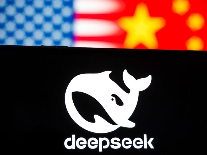 Chinese AI App DeepSeek Takes the Number 1 Spot on U.S. Play ...