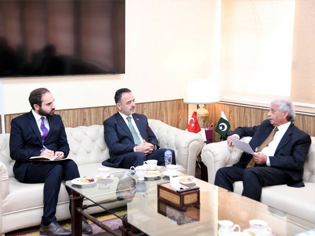 Pakistan, Turkiye to explore new opportunities in agriculture, technology | The Express Tribune