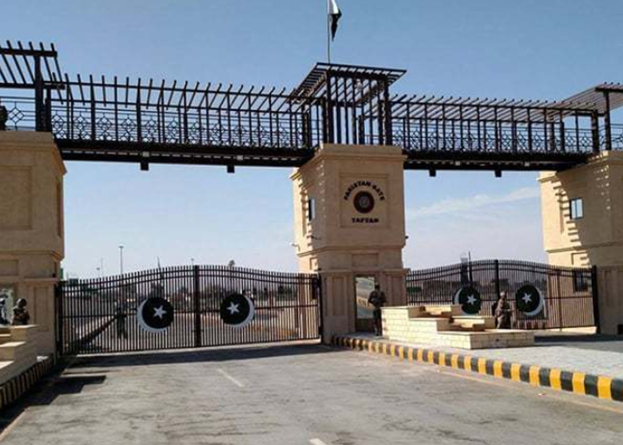 Commercial Operations at Pakistan-Iran Taftan Border Crossing Cease Following Sudden Closure