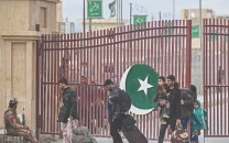 gulf war 1 979 pakistanis arrive via taftan