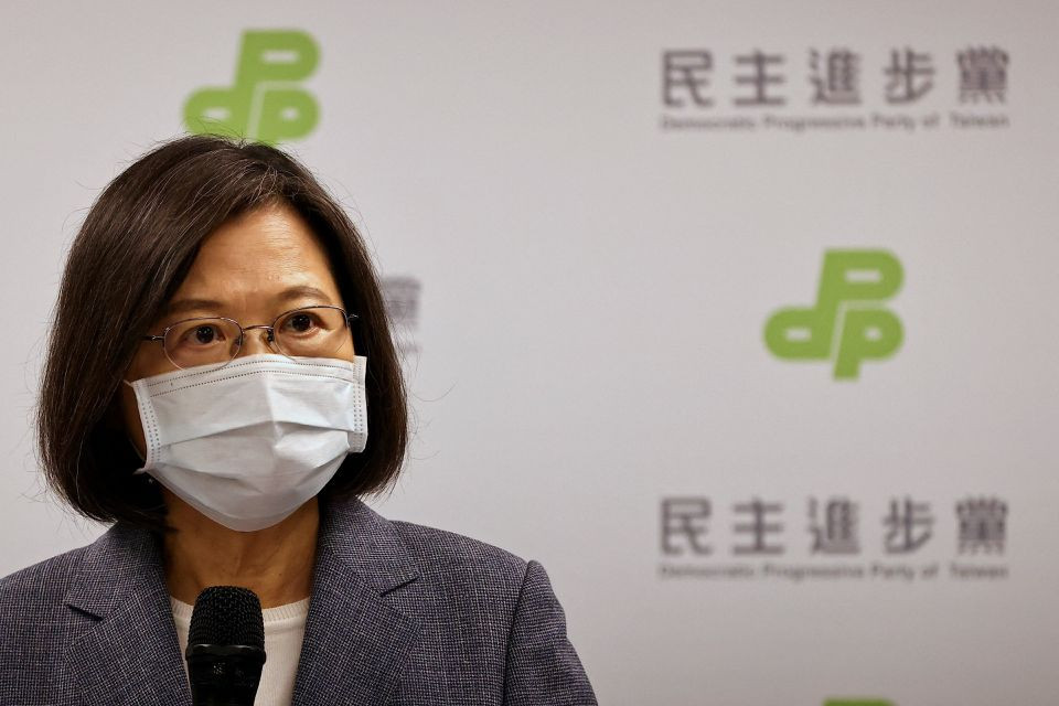 Photo of Taiwan president quits as party head after China threat bet fails to win votes