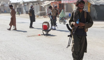 afghan taliban patrol near the afghanistan pakistan border in spin boldak kandahar province on october 15 photo reuters