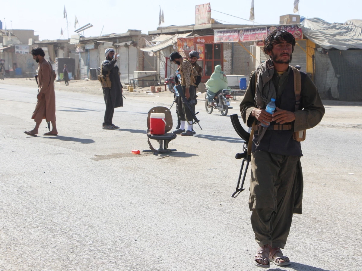 afghan taliban patrol near the afghanistan pakistan border in spin boldak kandahar province on october 15 photo reuters