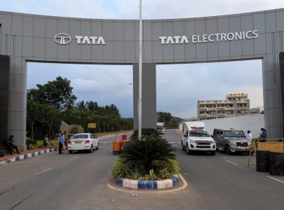 apple may turn to china for supplies after fire at indian tata plant apple may turn to china for supplies after fire at indian tata plant