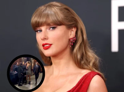 taylor swift s appreciation for grammys staff after awards show goes viral