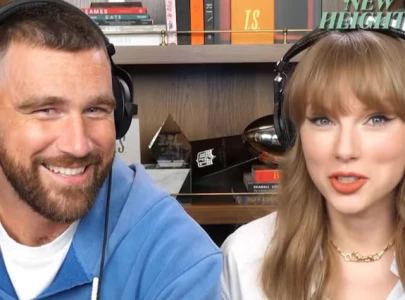 taylor swift breaks guinness world record with new heights podcast appearance taylor swift breaks guinness world record with new heights podcast appearance