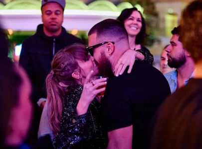 travis kelce makes adorable cameo in taylor swift s fortnight music video promo