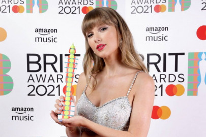 brit awards to introduce gender neutral categories at 2022 show brit awards to introduce gender neutral categories at 2022 show