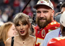 will taylor swift bring travis kelce to the mtv vmas this year