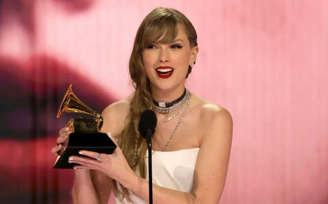 taylor swift officially declared billionaire by forbes taylor swift officially declared billionaire by forbes
