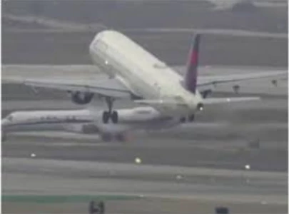 faa investigates near collision between gonzaga basketball team plane and delta flight at lax