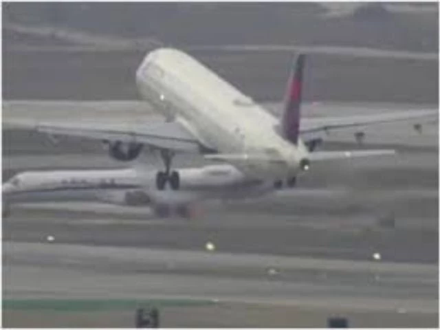 faa investigates near collision between gonzaga basketball team plane and delta flight at lax faa investigates near collision between gonzaga basketball team plane and delta flight at lax