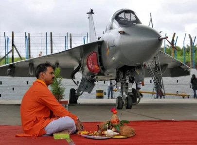 india signs 7b deal for 97 domestically made tejas fighter jets