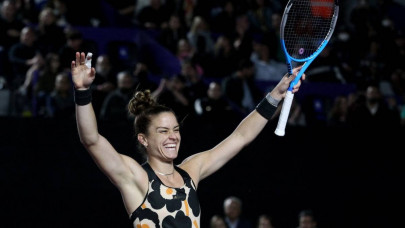 top seed sabalenka crashes out of wta finals top seed sabalenka crashes out of wta finals