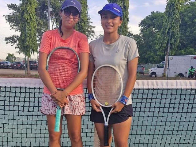 l india s sidhak kaur with pakistan s soha ali photo courtesy telecomasia net l india s sidhak kaur with pakistan s soha ali photo courtesy telecomasia net