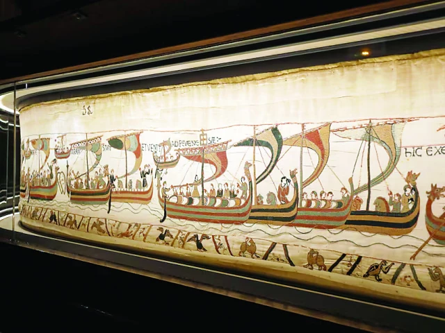 Strikes in France delay tapestry transfer