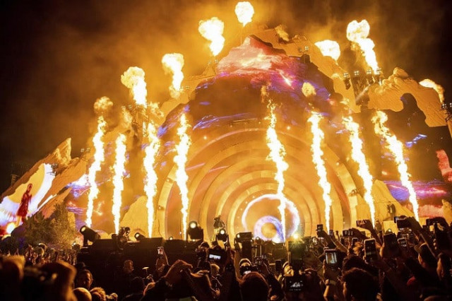 at least eight killed many injured in crush at texas music festival at least eight killed many injured in crush at texas music festival