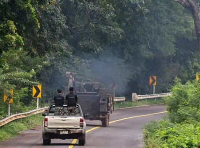 thai police fire rubber bullets tear gas at cambodian civilians thai police fire rubber bullets tear gas at cambodian civilians