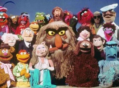 the muppet show returns as disney releases trailer for new special event