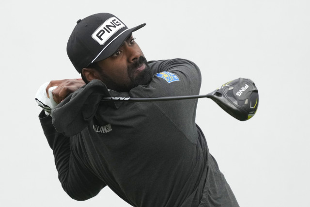theegala grabs early lead at rain hit pga phoenix open