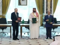 turkish president recep tayyip erdogan saudi crown prince mohammed bin salman and pm shehbaz sharif pose after signing a joint defence agreement in makkah saudi arabia saudi press agency