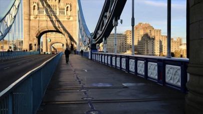 argentina chile halt flights from uk over virus strain