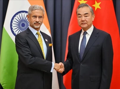 indian chinese foreign ministers agree to resolve border issues in laos meeting