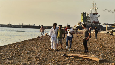 lebanon detains 16 port employees over blast lebanon detains 16 port employees over blast