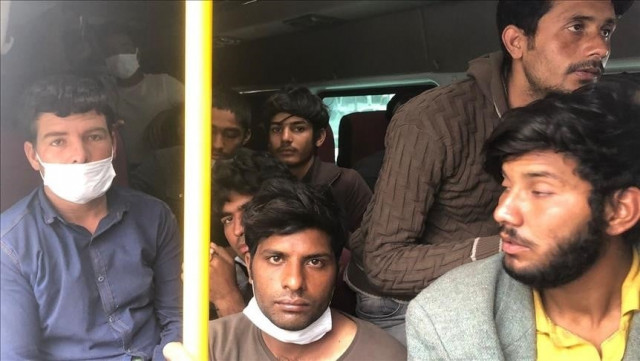 kenya suspended a visa free transit agreement with pakistan on wednesday anadolu agency kenya suspended a visa free transit agreement with pakistan on wednesday anadolu agency