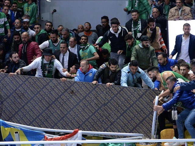 iron barrier collapses during super cup game between al ahly al ittihad