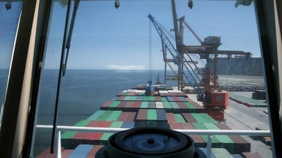 afghan transit trade via pakistan s gwadar port begins