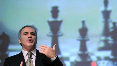 russian chess grandmaster kasparov criticizes russia calls support for ukraine