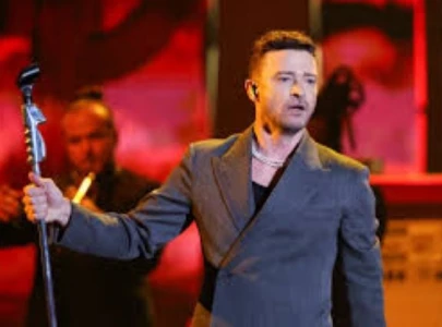 justin timberlake s awkward wardrobe malfunction at nashville concert sparks viral reactions justin timberlake s awkward wardrobe malfunction at nashville concert sparks viral reactions