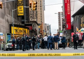 teen shooter wounds 3 at times square