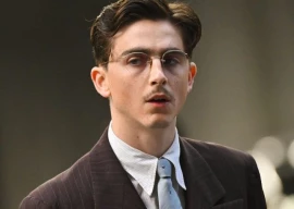 timoth e chalamet chases ping pong glory in first look at a24 s marty supreme timoth e chalamet chases ping pong glory in first look at a24 s marty supreme