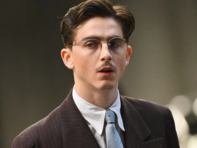 a24 s marty supreme trailer signals big awards drive for chalamet