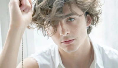 marty supreme set for christmas day release