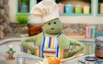 florence pugh and melissa mccarthy support canceled tiny chef show as creators launch fundraising campaign florence pugh and melissa mccarthy support canceled tiny chef show as creators launch fundraising campaign