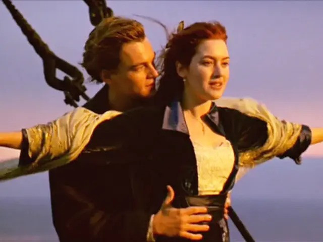 kate winslet describes filming titanic scene with leonardo dicaprio as a mess kate winslet describes filming titanic scene with leonardo dicaprio as a mess