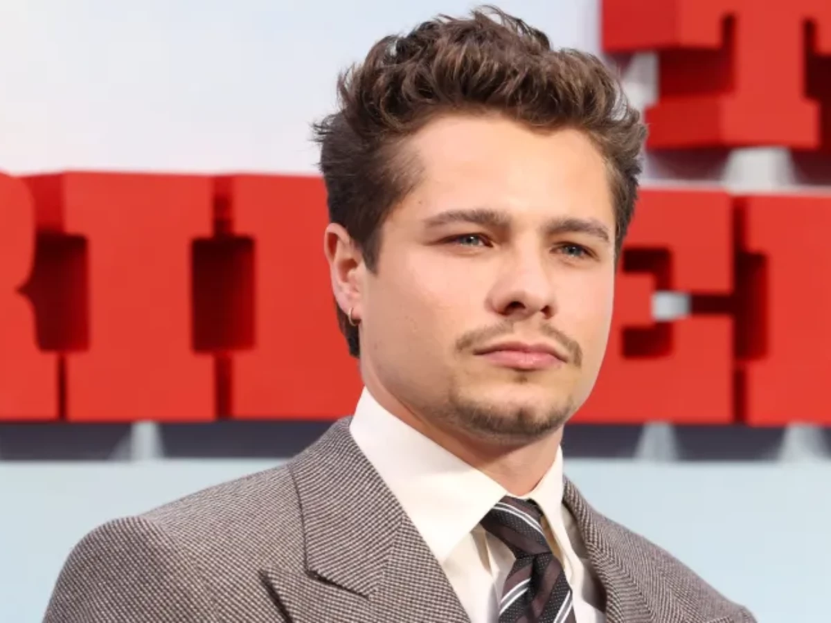 toby wallace joins netflix s assassin s creed live action series as co lead