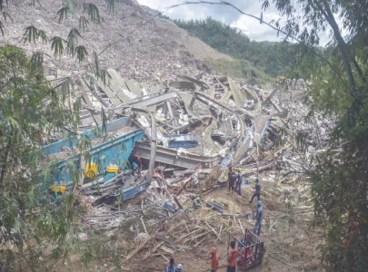 toll rises after philippines trash site collapse